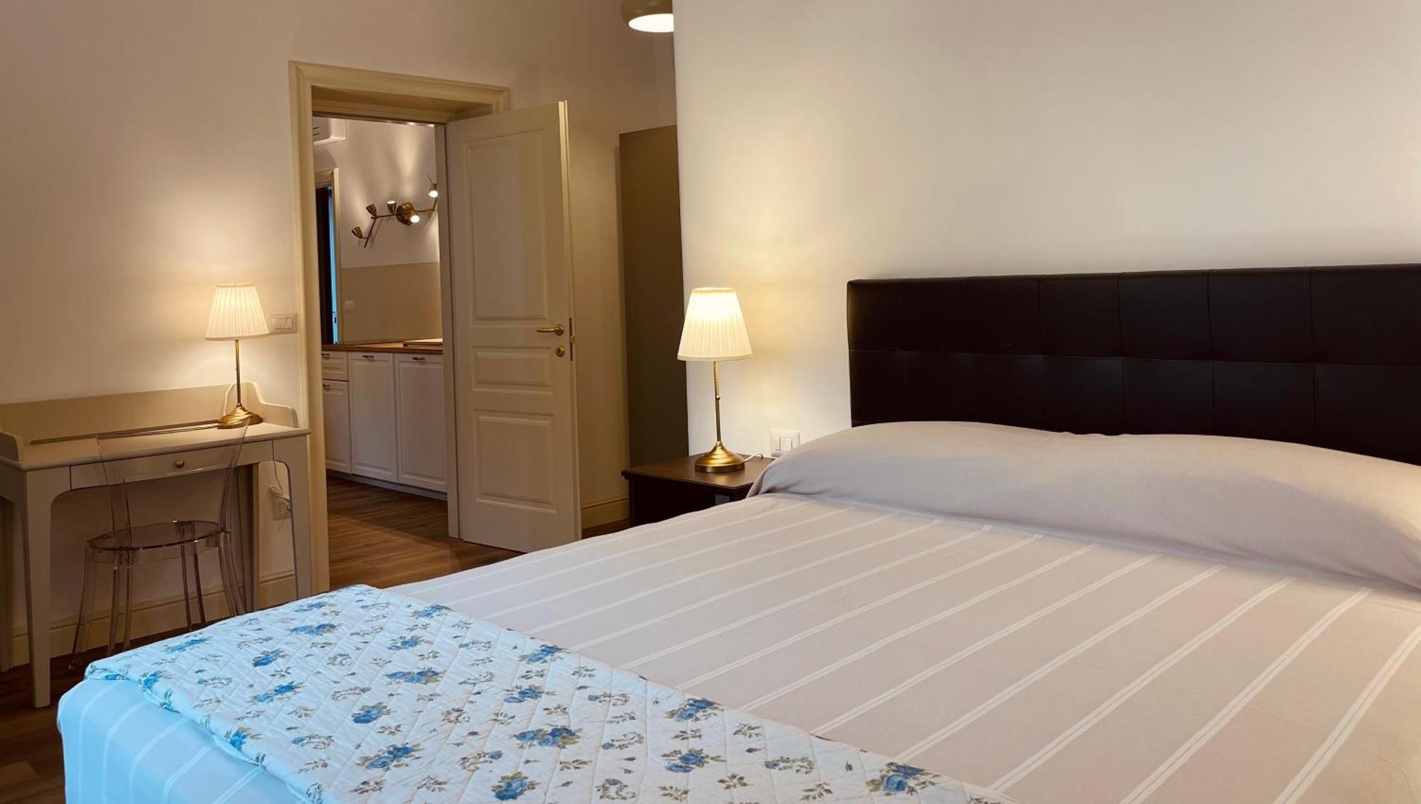 Palazzo Pitagora Hotel Taranto Kültér fotó