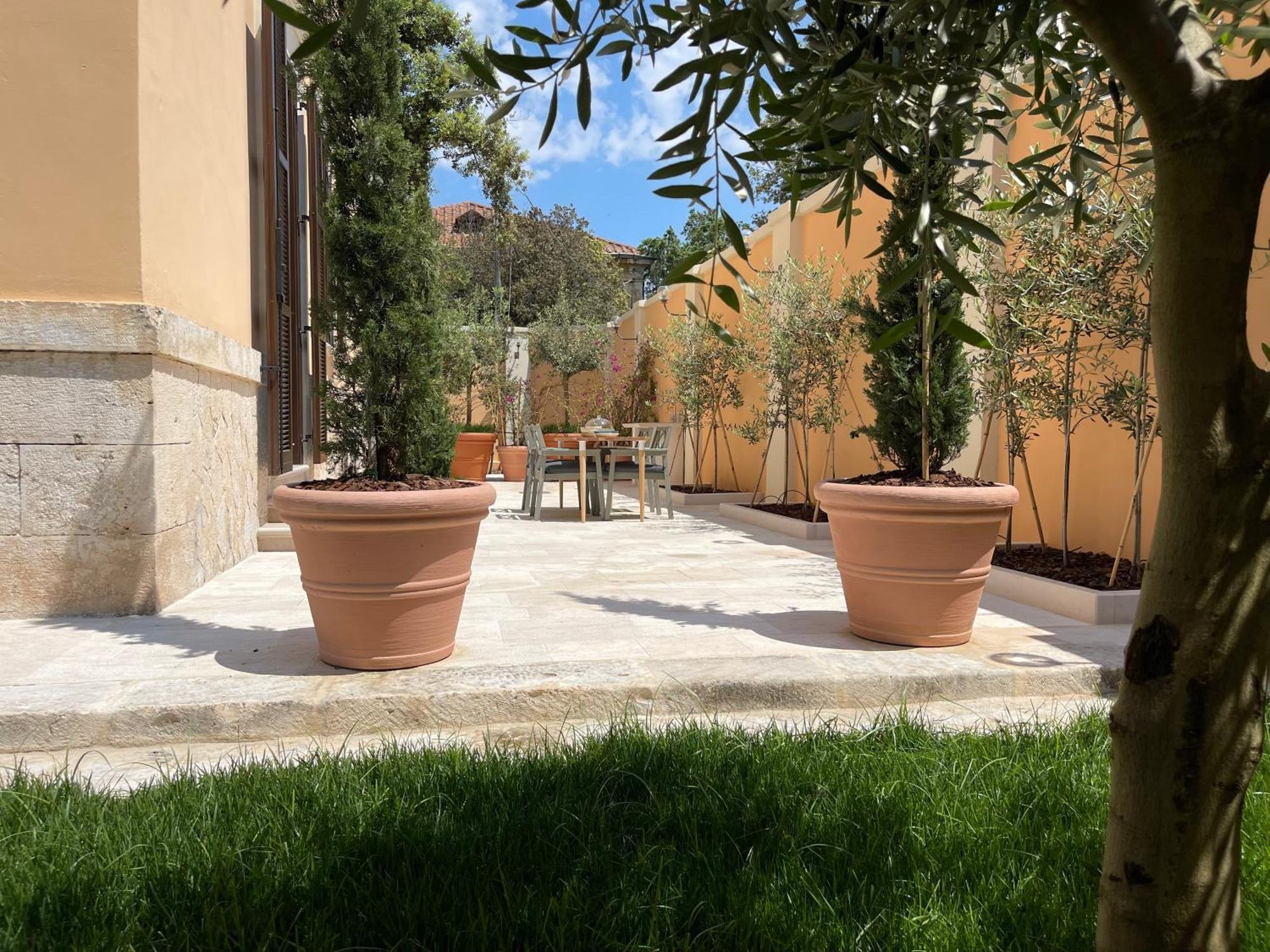 Palazzo Pitagora Hotel Taranto Kültér fotó